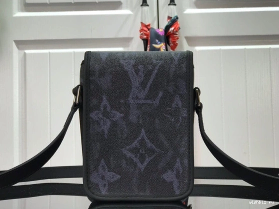 WIS AMAZON NANO VUITTON MESSENGER LOUIS 0127